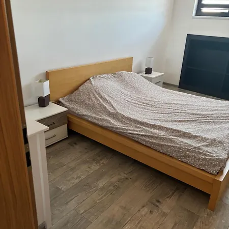 Central Park Apartment *